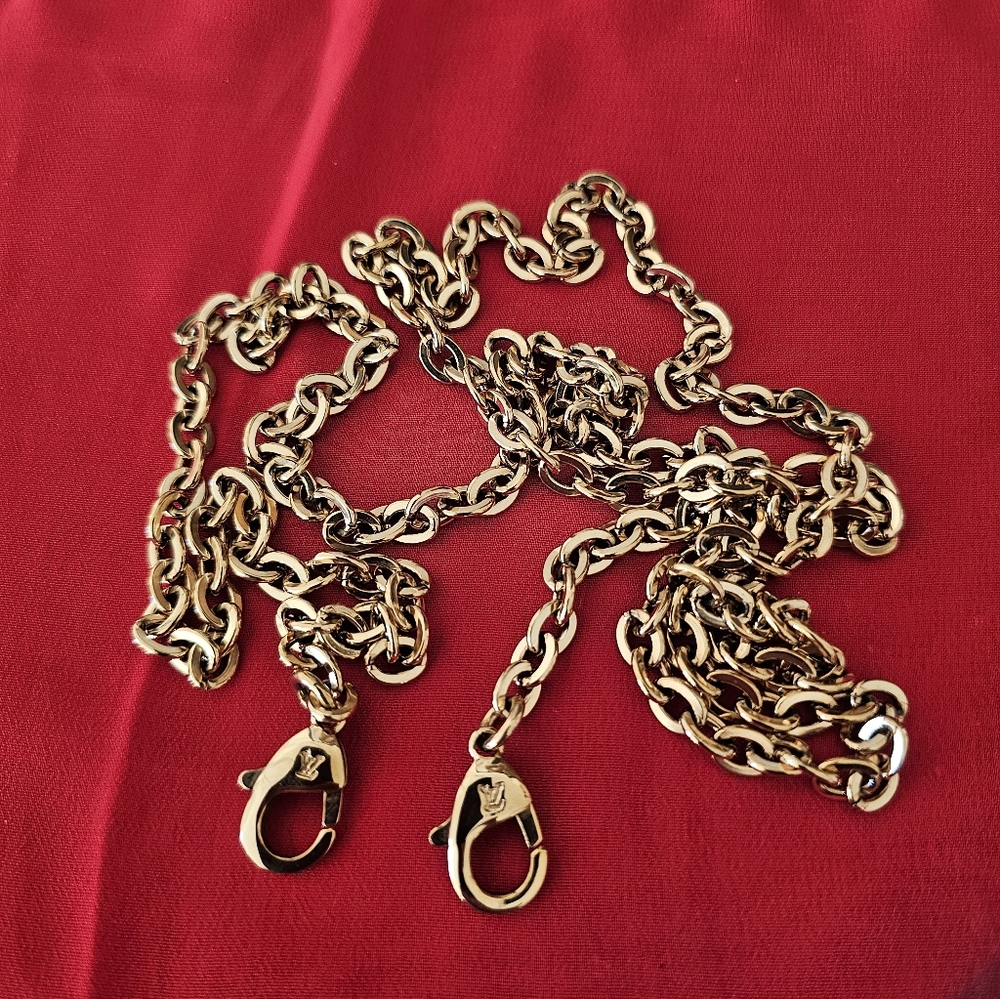 💯AUTHENTIC LOUIS VUITTON FELICIE GOLD CHAIN STRAP